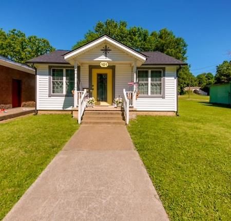 Historic Town Square Bungalow In Heart Of Brighton Atoka Екстериор снимка