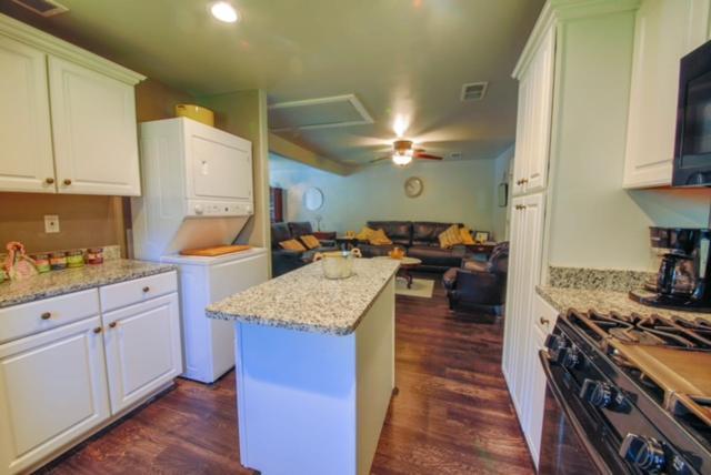 Historic Town Square Bungalow In Heart Of Brighton Atoka Екстериор снимка